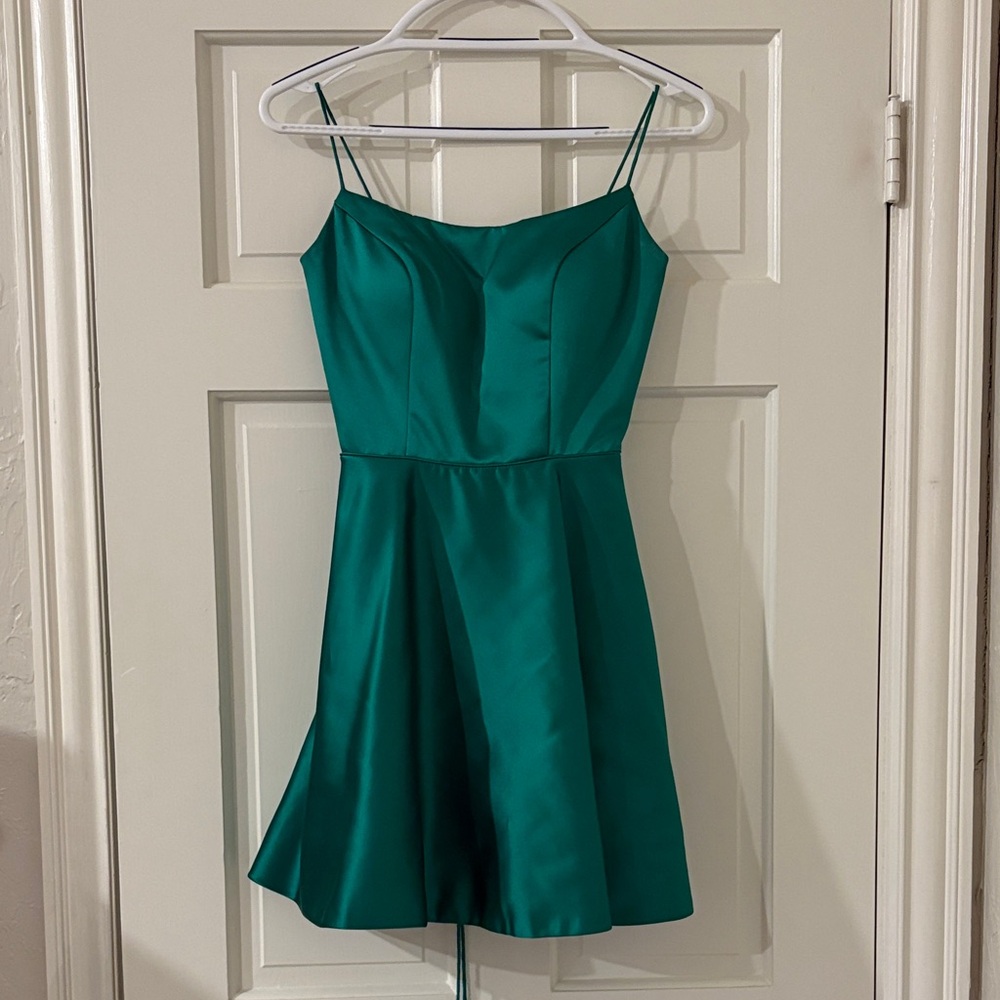 Sherri Hill Emerald Green Satin Mini Dress